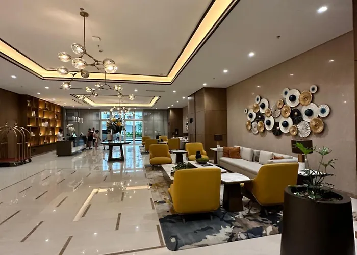 Splendid Sanctuary Manilla