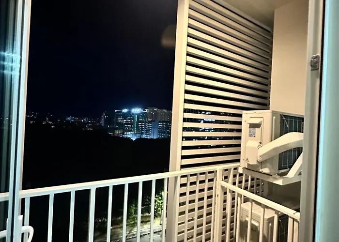 Splendid Sanctuary * Manilla